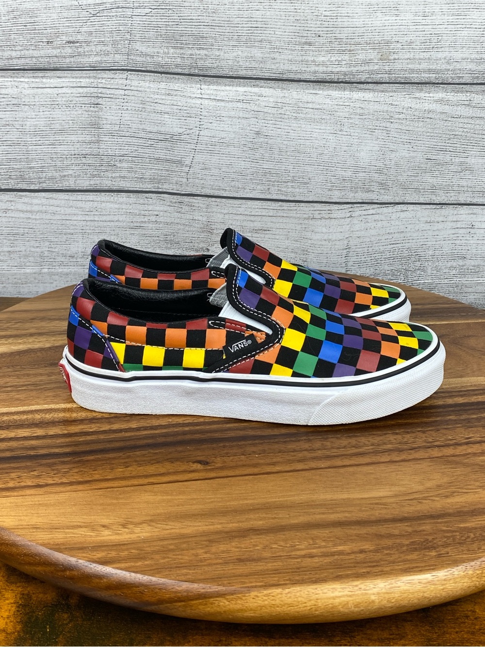 Vans Classic Slip On Rainbow Checkerboard Sneakers Women’s Shoe Size 6 - Picture 4 of 10